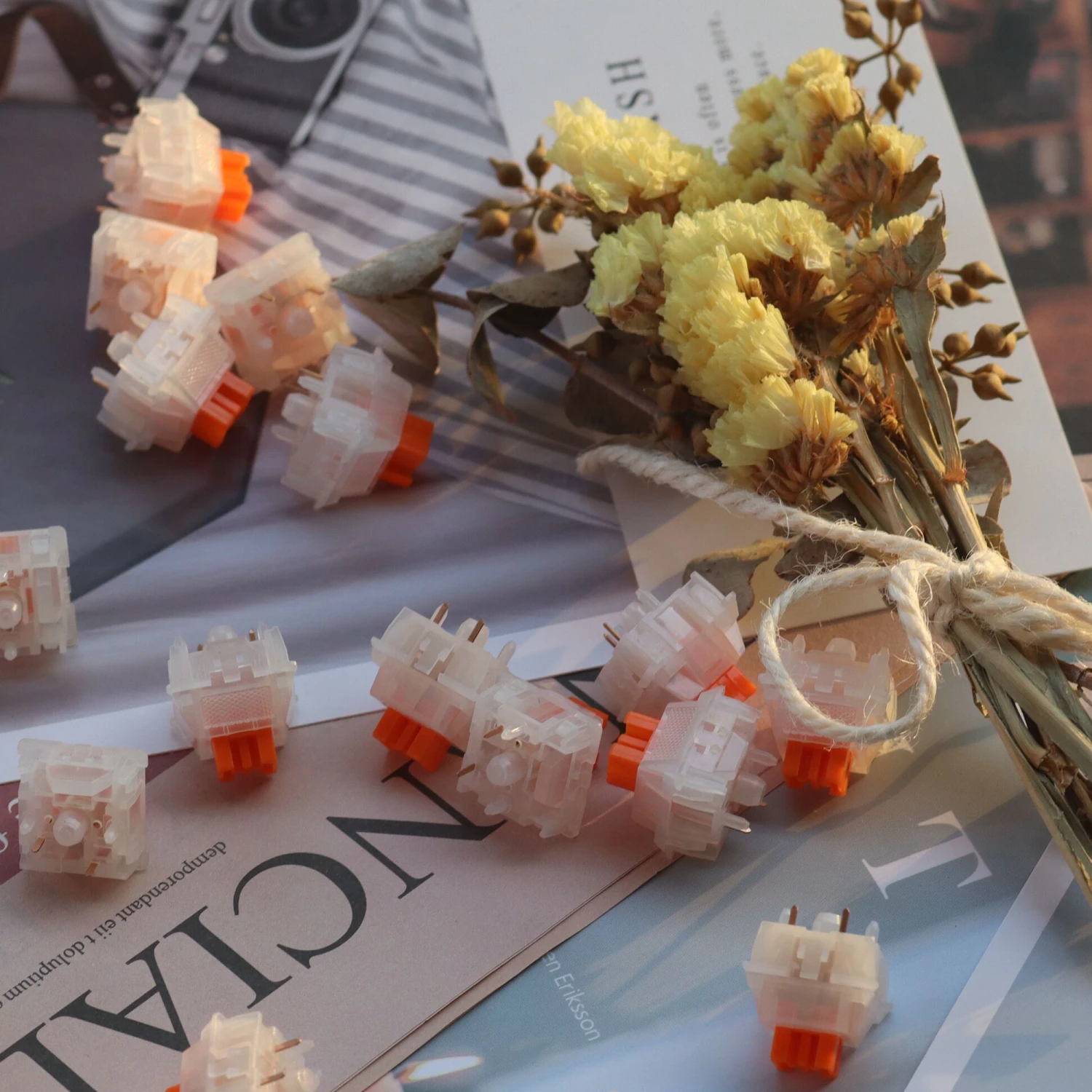 KBDfans Custom Keyboard EMOTOYS Little Daisy Silent Linear Switch 4 KBDfans Custom Keyboard EMOTOYS Little Daisy Silent Linear Switch - Image 4